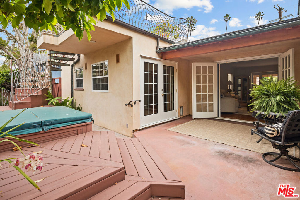 Residential for sale at 219 Entrada Drive, Santa Monica CA featuring 3 beds and 2 baths