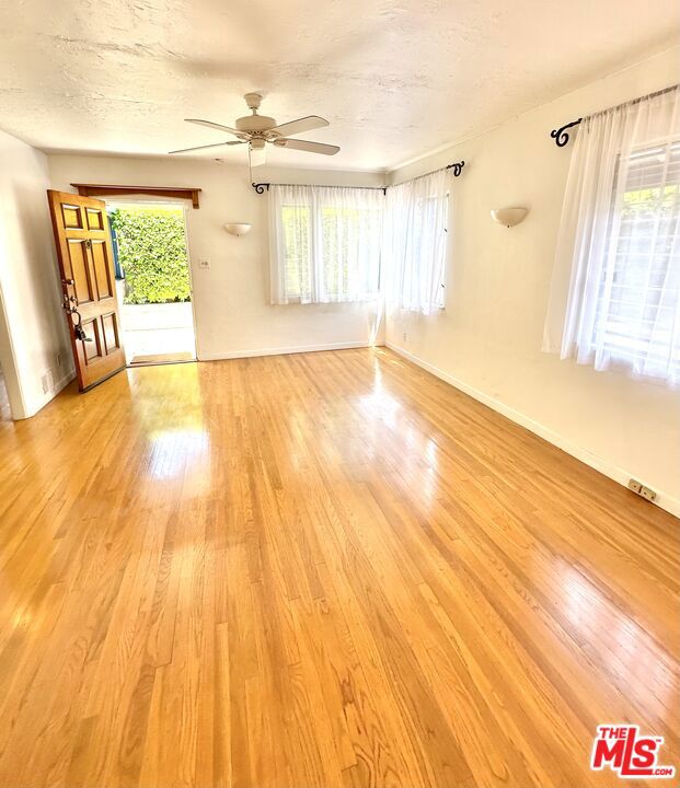 Residential Lease for rent at 9012 Phyllis Avenue, West Hollywood CA featuring 2 beds and 2 baths