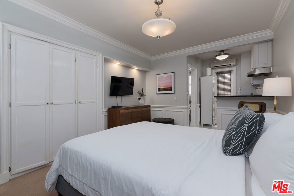 Residential Income for sale at 805 N Mccadden Place, Los Angeles, CA featuring 2 beds and 7 baths