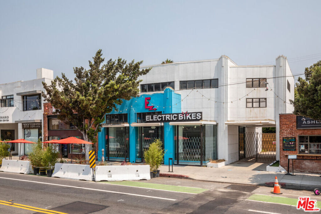 Residential Income for sale at 2803 Main Street, Santa Monica CA and 1 bath