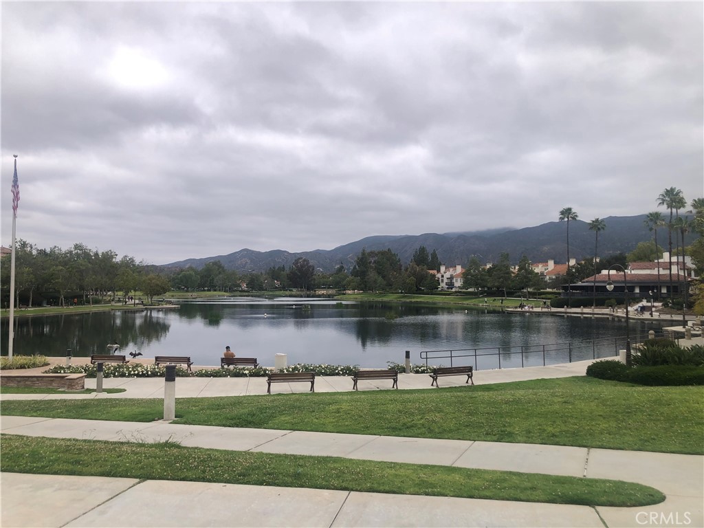 Residential Lease for rent at 5 Via Bondad, Rancho Santa Margarita CA featuring 2 beds and 2 baths