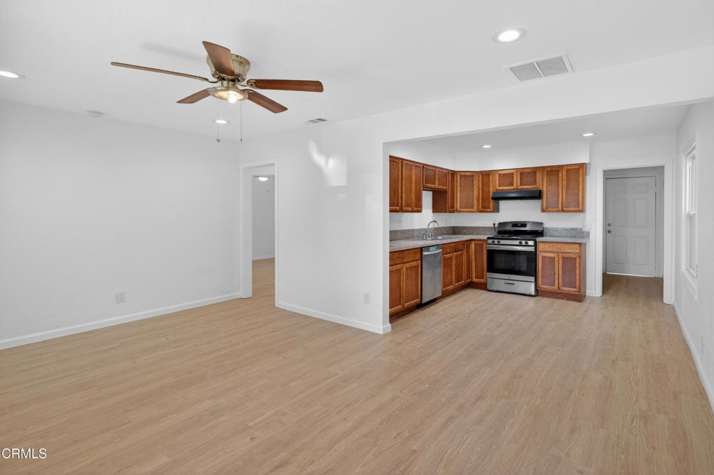 Residential Lease for rent at 3307 Belden Street, Sacramento CA featuring 2 beds and 1 bath