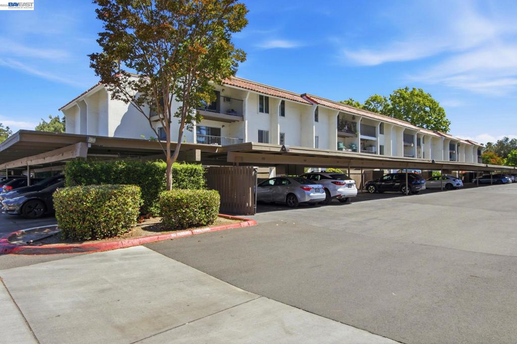 Active for sale at Santa Clara, CA, Santa Clara, CA CA and 1 bath
