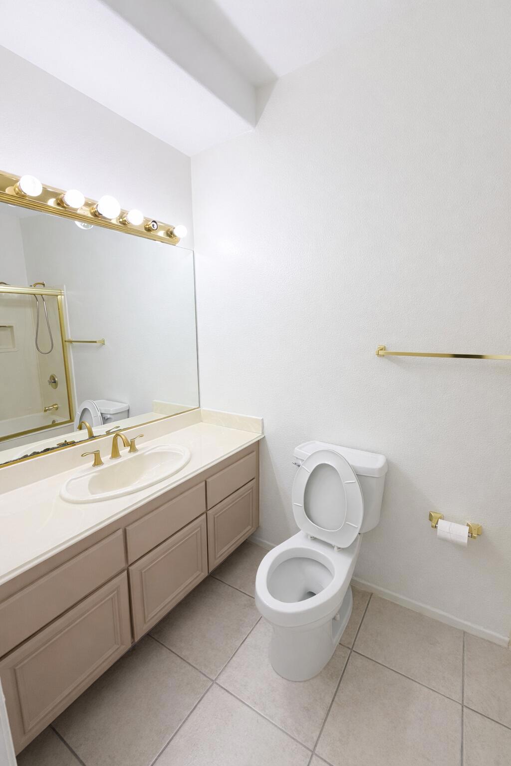 Residential Lease for rent at 78715 Naples Drive, La Quinta CA featuring 3 beds and 2 baths