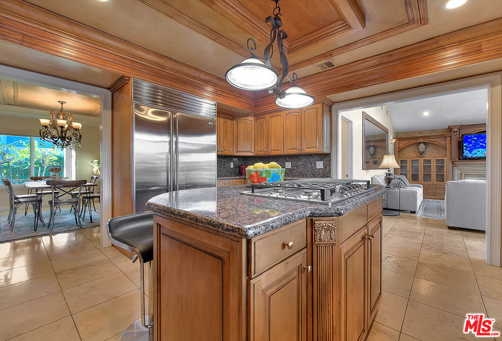 Residential Lease for rent at 3800 Weatherly Circle, Westlake Village CA featuring 3 beds and 3 baths