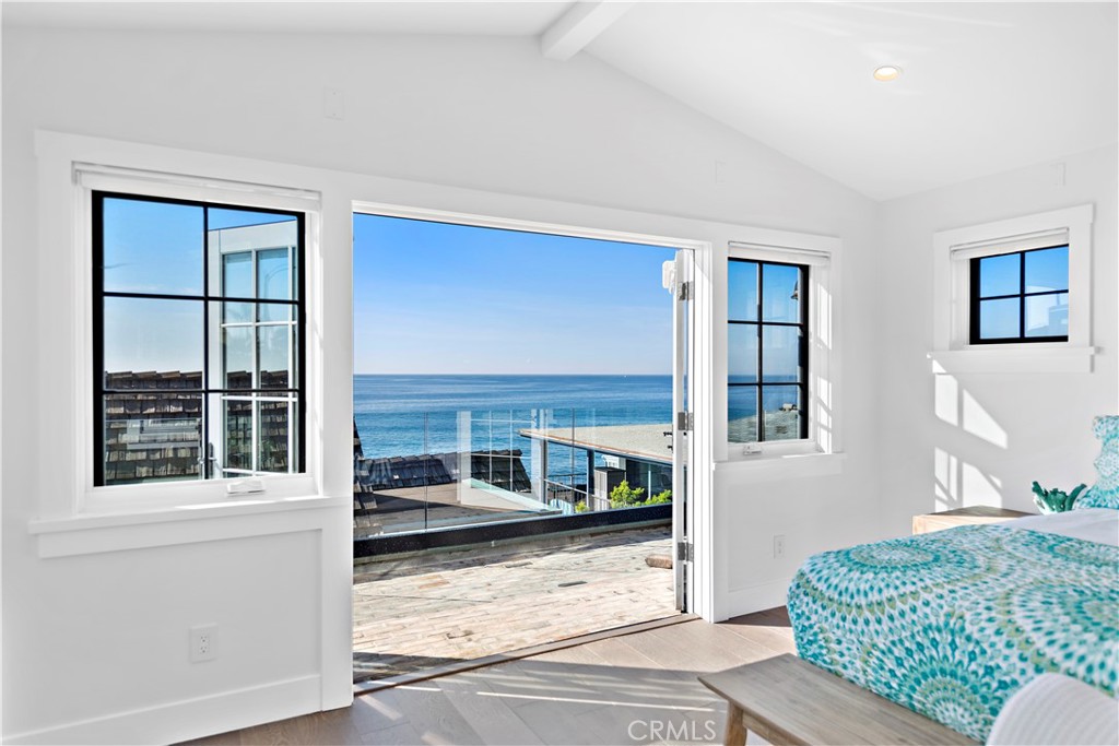 Residential Lease for rent at 156 Pearl Street, Laguna Beach CA featuring 3 beds and 2 baths
