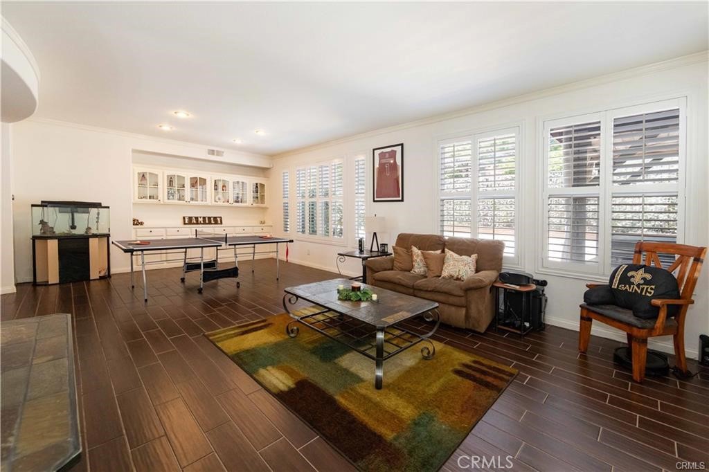 Residential Lease for rent at 45568 Via Puebla, Temecula CA featuring 4 beds and 3 baths