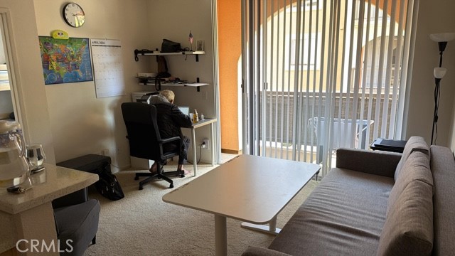 Residential Lease for rent at 611 Oak Glen, Irvine CA featuring 1 bed and 1 bath