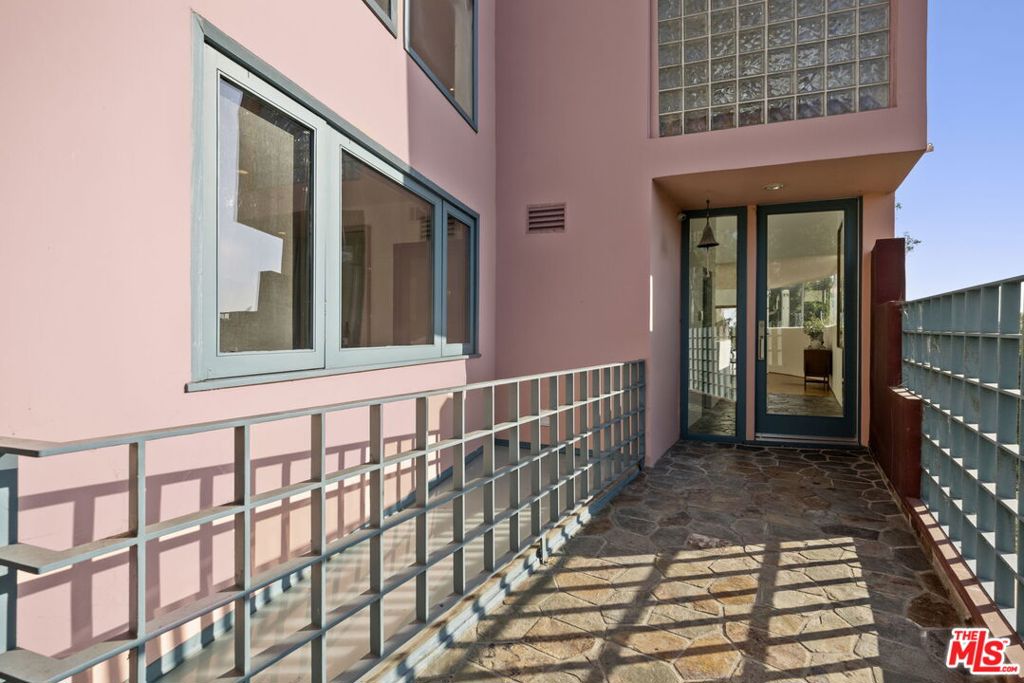Residential for sale at 2980 Hollyridge Drive, Los Angeles CA featuring 4 beds and 8 baths