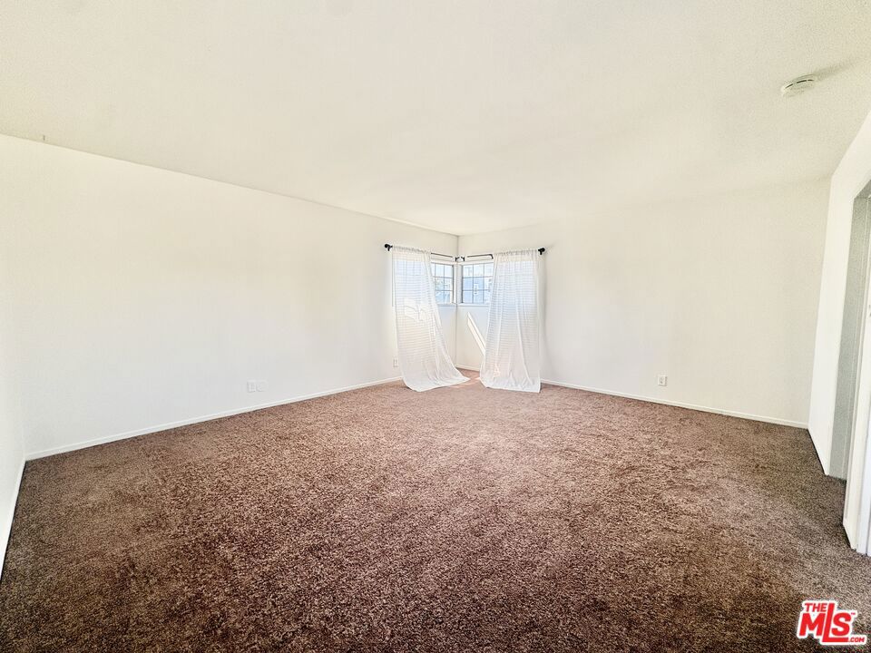 Residential Lease for rent at 7428 W 81St Street, Los Angeles, Los Angeles County CA featuring 2 beds and 2 baths