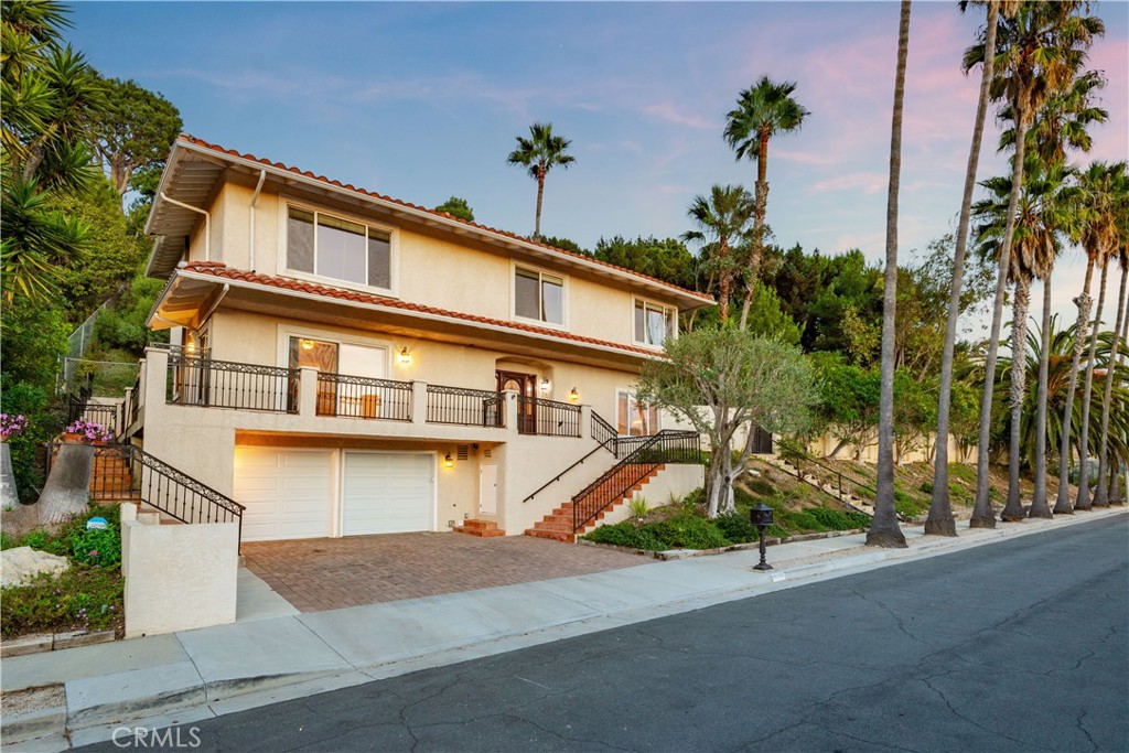 Residential Lease for rent at 3554 Seaglen, Rancho Palos Verdes CA featuring 4 beds and 3 baths