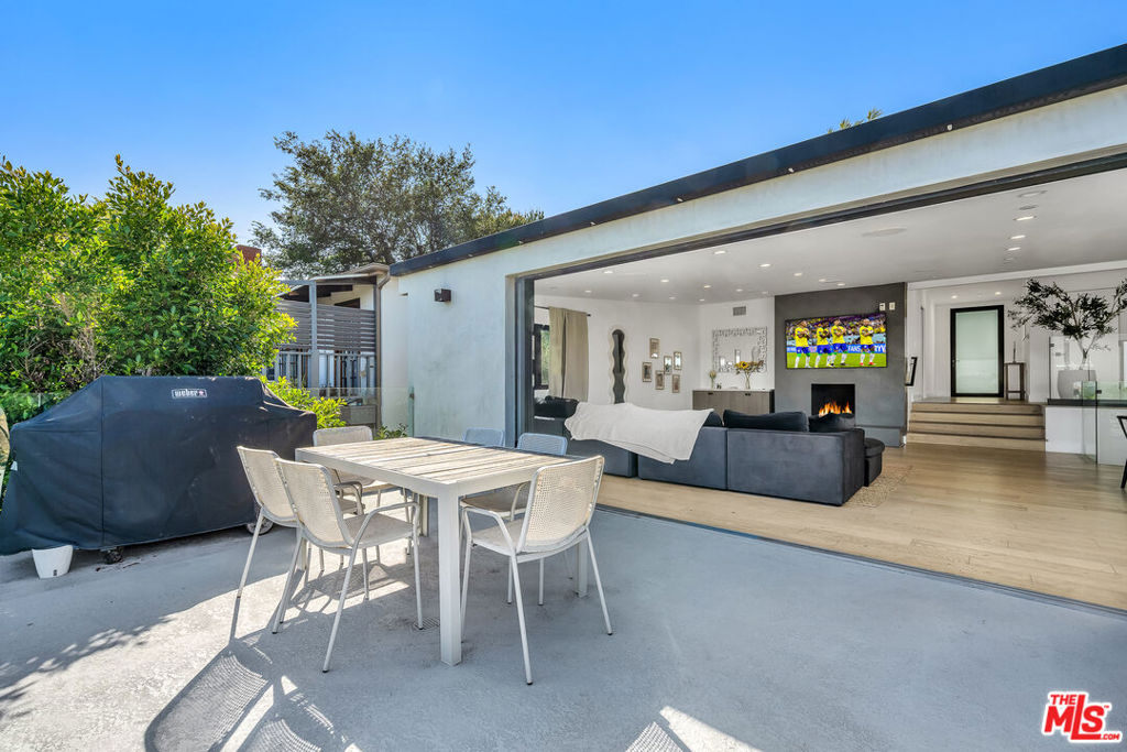 Residential for sale at 1812 Navy Street, Santa Monica CA featuring 5 beds and 3 baths