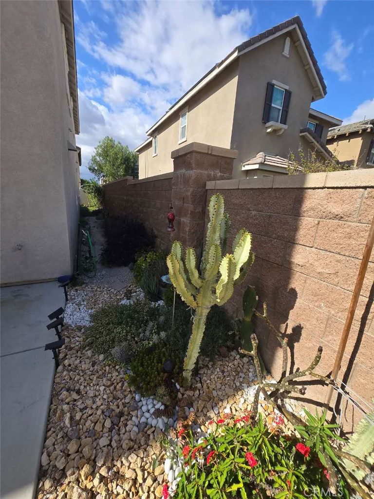 Residential Lease for rent at 15953 Tanzinite Lane, Chino CA featuring 4 beds and 3 baths