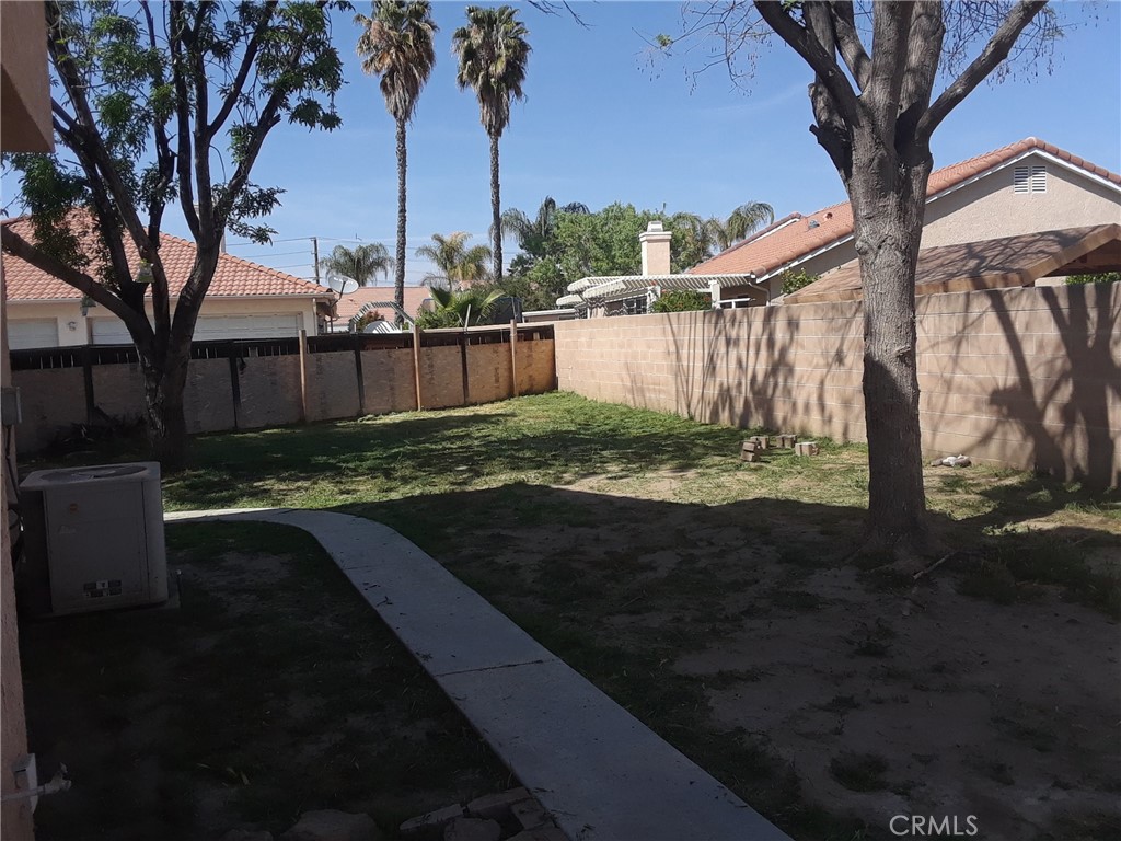 Residential Lease for rent at 828 Greenwich Court, Hemet, Riverside County CA featuring 3 beds and 3 baths