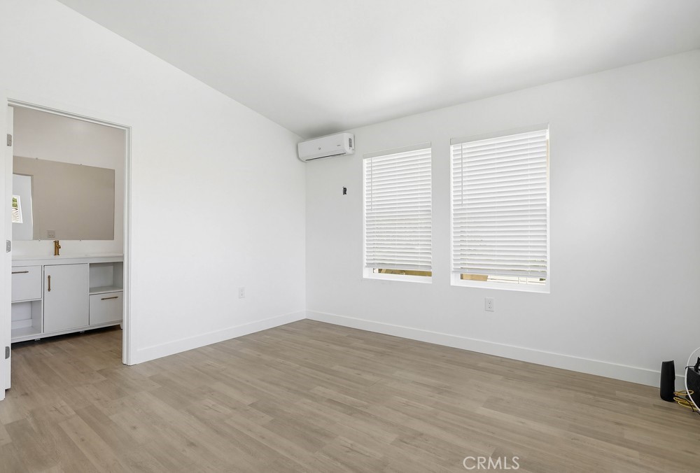 Residential Lease for rent at 1017 Riverine Avenue 200, Santa Ana CA featuring 3 beds and 2 baths
