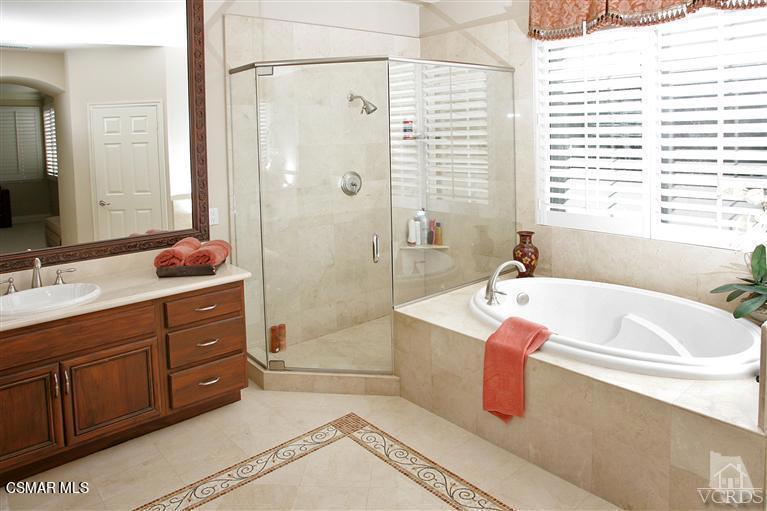 Residential Lease for rent at 2563 Littlefield Court, Thousand Oaks CA featuring 5 beds and 3 baths
