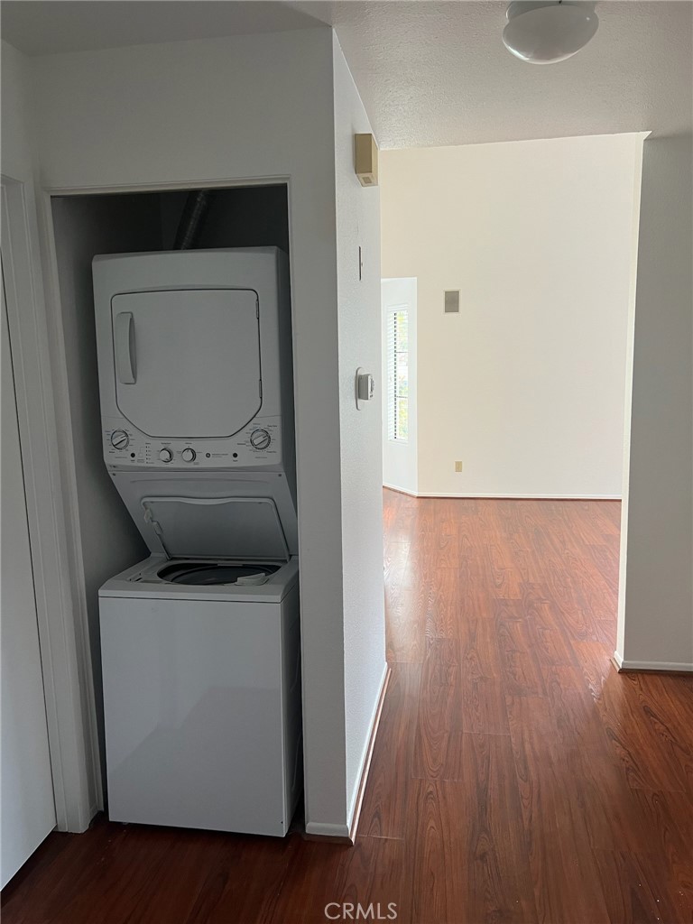 Residential Lease for rent at 4005 Carmel View Road 62, San Diego CA featuring 2 beds and 2 baths