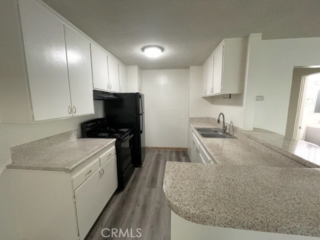 Residential Lease for rent at 685 E Vista Chino 10, Palm Springs CA featuring 2 beds and 1 bath