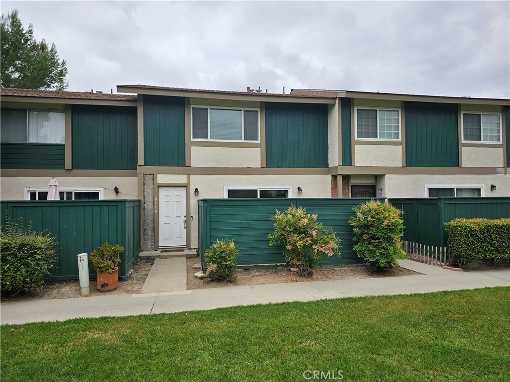 Residential Lease for rent at 8119 Keith Green, Buena Park CA featuring 3 beds and 3 baths