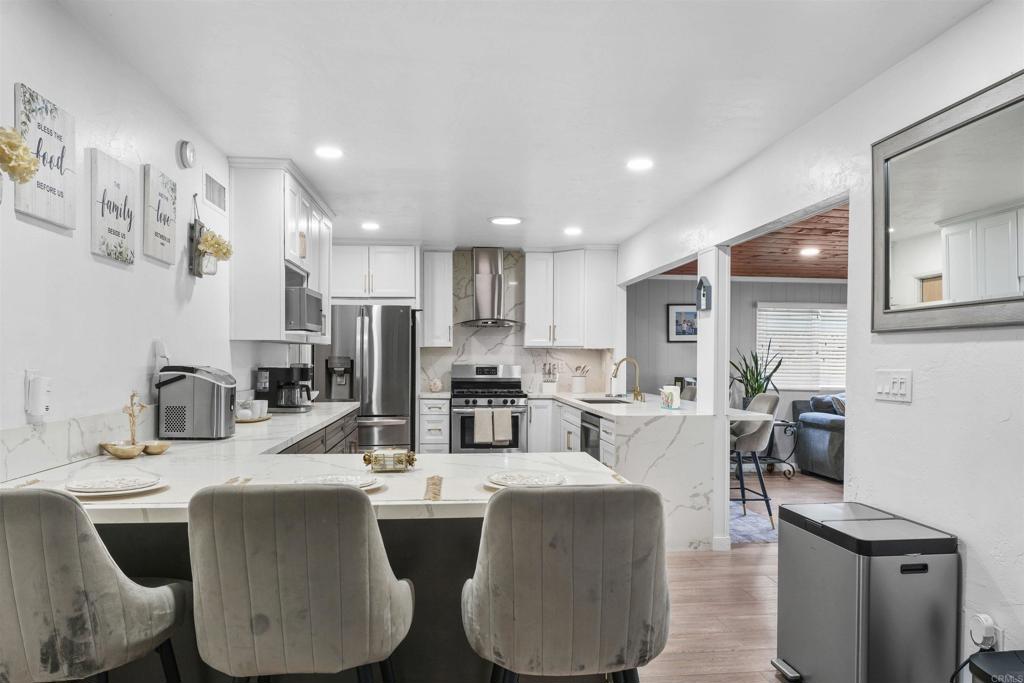 Residential Lease for rent at 820 Blackwood Dr, San Diego, San Diego County CA featuring 4 beds and 2 baths