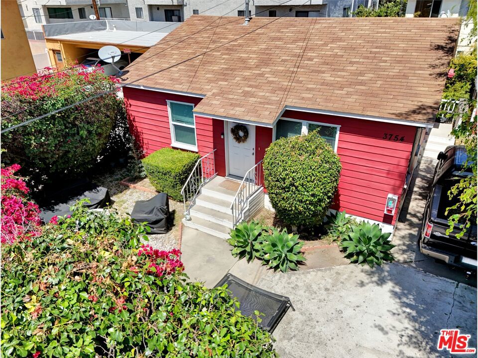 Residential Income for sale at 3754 Westwood Boulevard, Los Angeles, CA featuring 6 beds and 5 baths