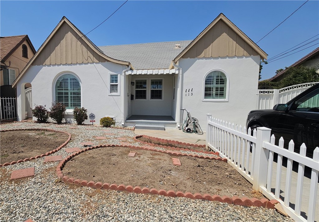 Residential Lease for rent at 111 Los Higos, Alhambra CA featuring 2 beds and 1 bath