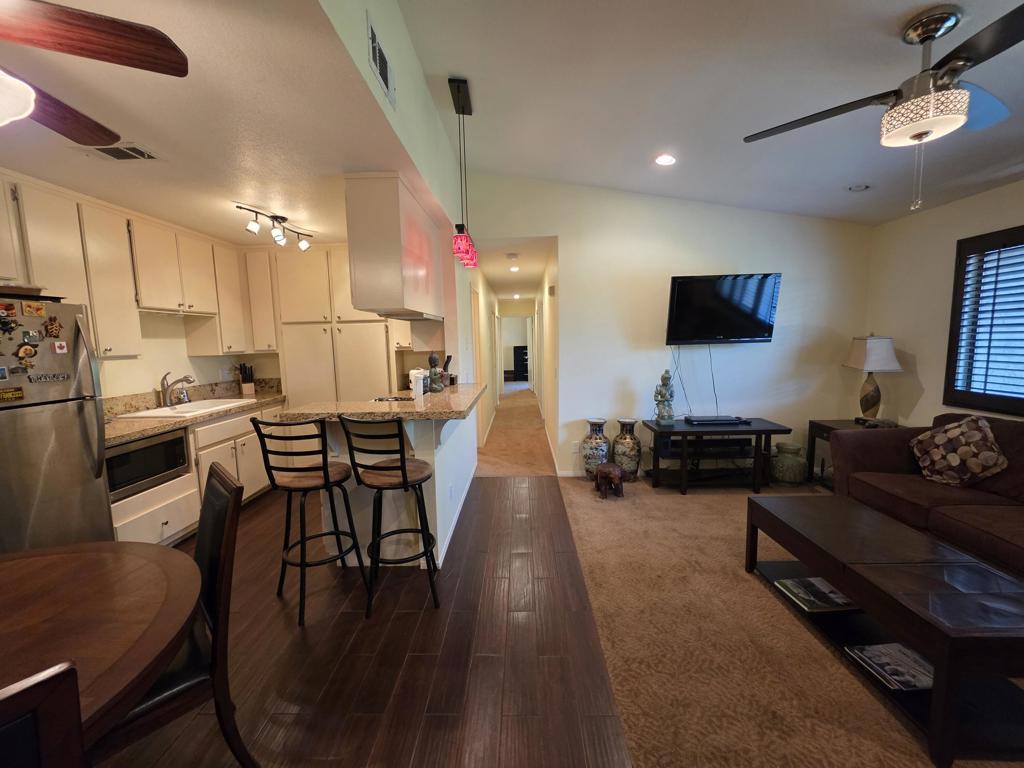 Residential Lease for rent at , Cathedral City CA featuring 3 beds and 2 baths