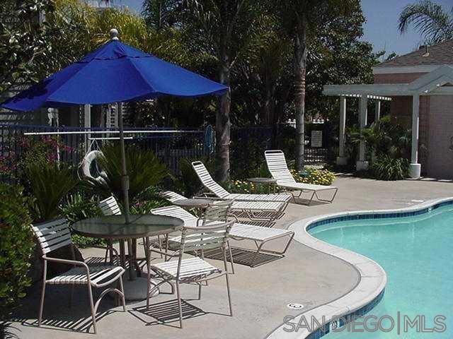 Residential Lease for rent at 8585 Via Mallorca 25, La Jolla, San Diego County CA featuring 2 beds and 2 baths