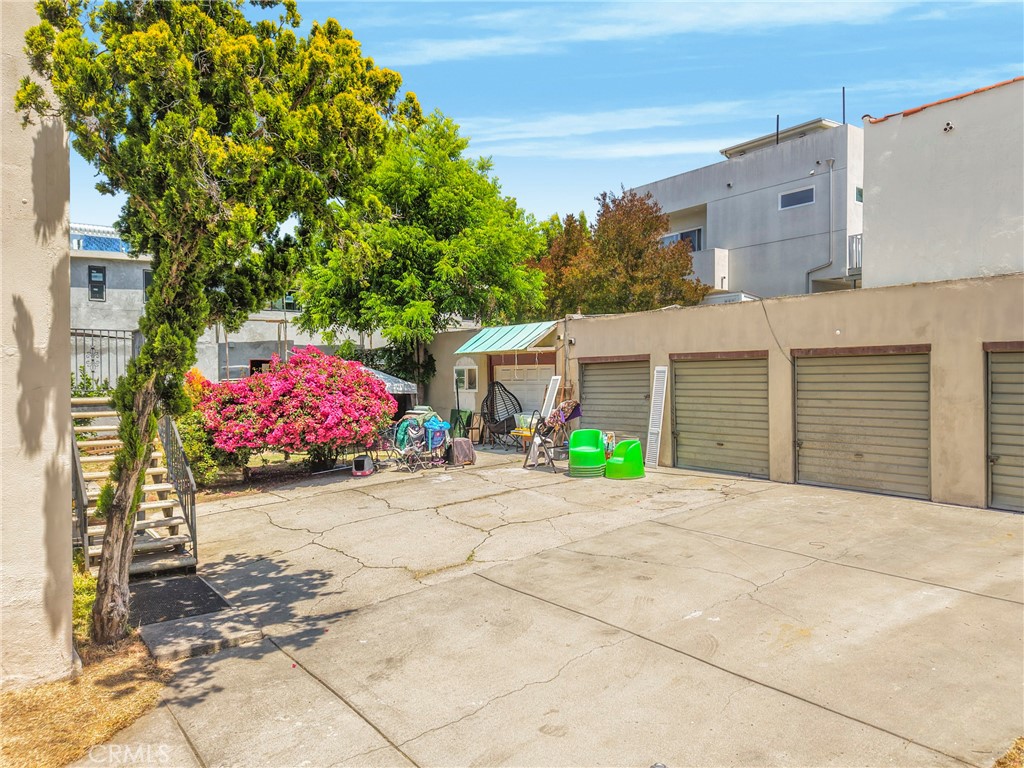 Quadruplex for sale at 1180 Myra Avenue, Los Angeles, CA