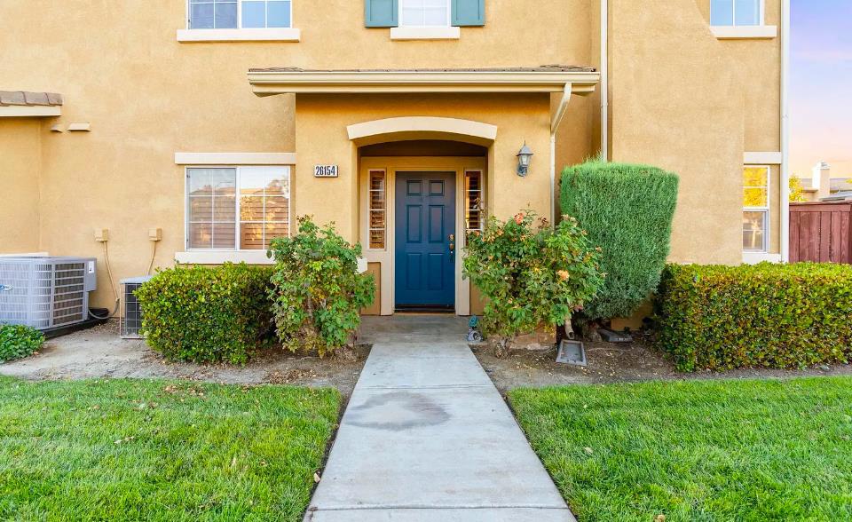 Residential Lease for rent at 26154 Williams Way A, Murrieta CA featuring 3 beds and 3 baths