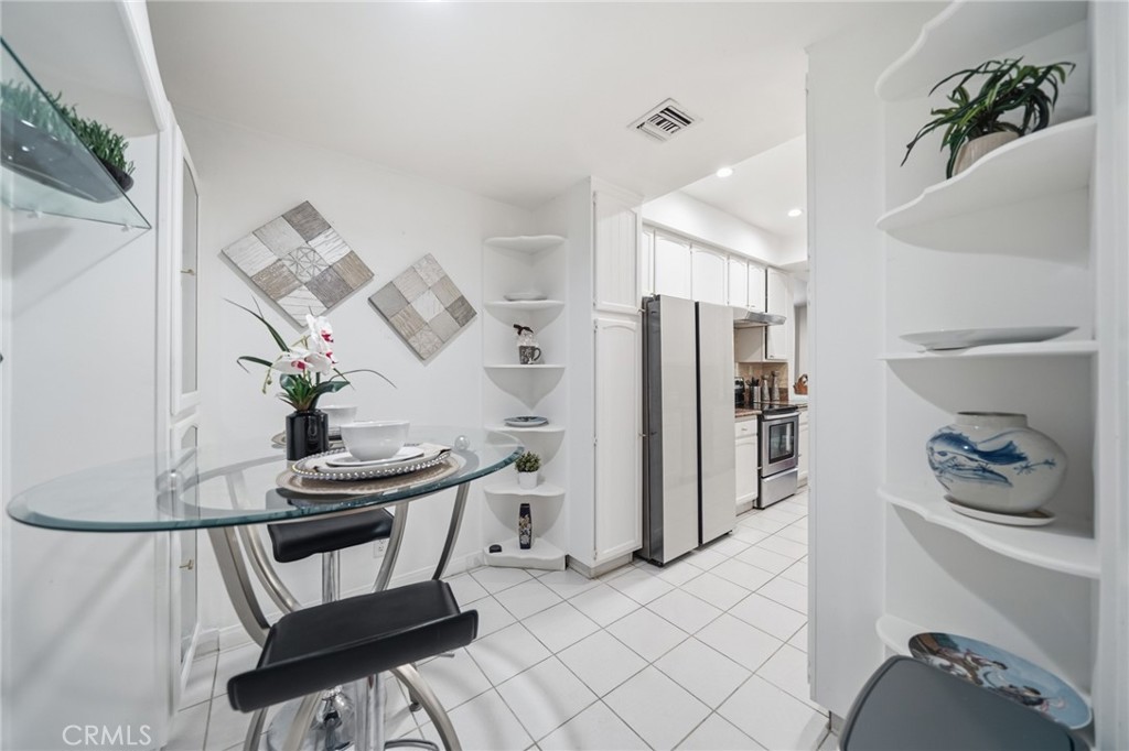 Residential for sale at 4477 Wilshire, Los Angeles CA featuring 2 beds and 2 baths