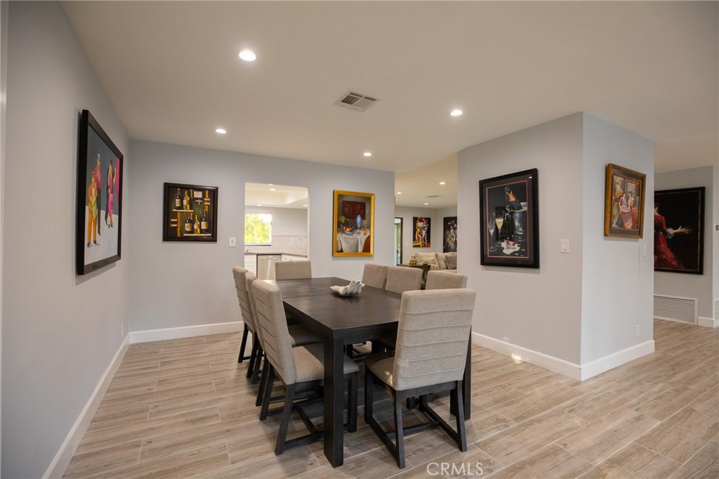 Residential Lease for rent at 73640 Joshua Tree, Palm Desert CA featuring 4 beds and 3 baths