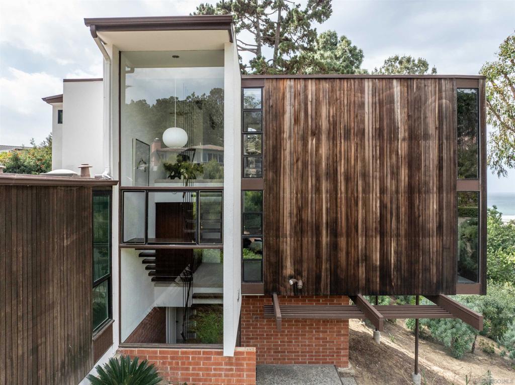 Residential Lease for rent at 459 Culebra Street, Del Mar CA featuring 3 beds and 4 baths