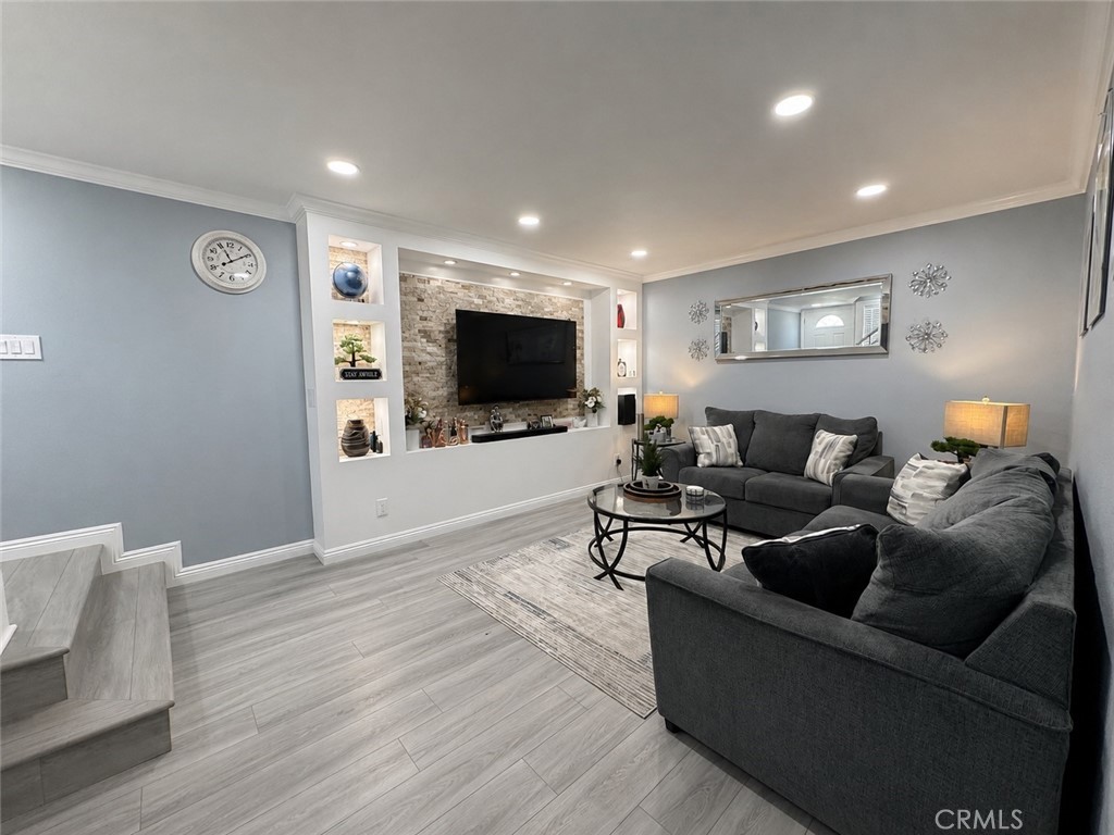 Residential Lease for rent at 25965 Via Pera E2, Mission Viejo CA featuring 2 beds and 2 baths