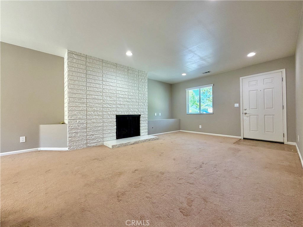 Residential Lease for rent at 1365 Lafayette Road C, Claremont CA featuring 2 beds and 1 bath