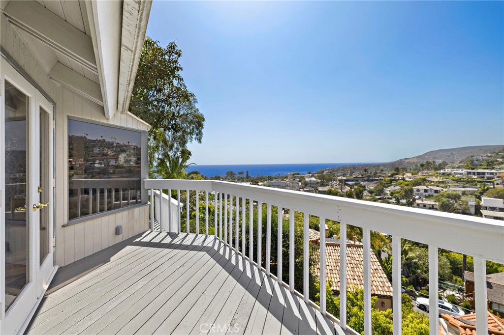 Residential Lease for rent at 665 Temple Hills Drive, Laguna Beach CA featuring 4 beds and 4 baths