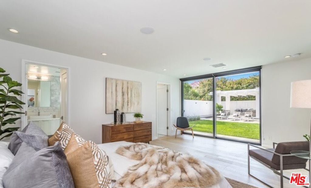 Residential Lease for rent at 5216 Los Adornos Way, Los Angeles, Los Angeles County CA featuring 3 beds and 3 baths