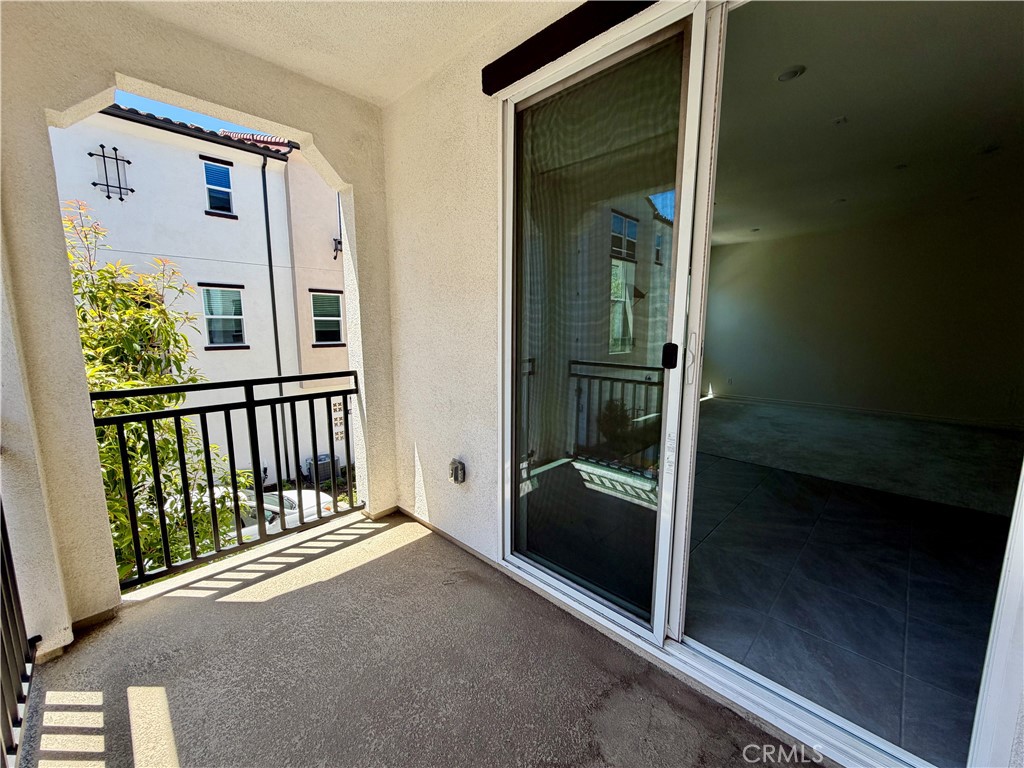 Residential Lease for rent at 3816 Verdana, La Verne CA featuring 2 beds and 3 baths