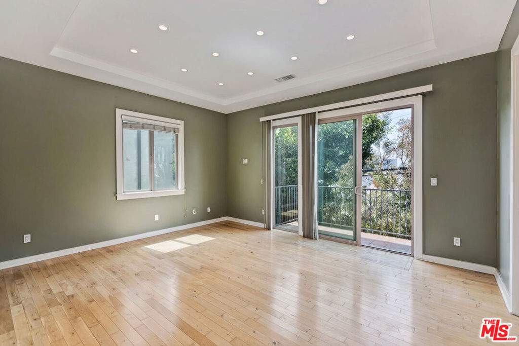 Residential Lease for rent at 2027 BUTLER Avenue, Los Angeles, Los Angeles County CA featuring 2 beds and 2 baths