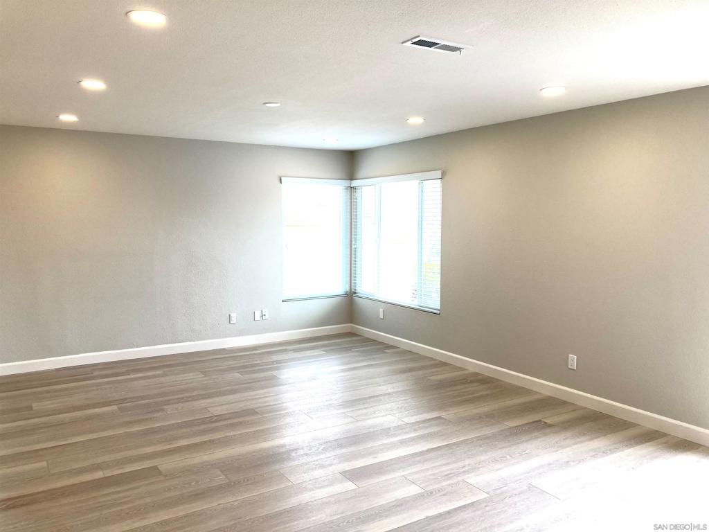 Residential Lease for rent at 6152 Branting, San Diego CA featuring 3 beds and 3 baths