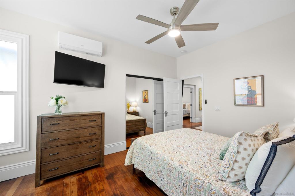 Residential Lease for rent at 2251 Brant Street, San Diego, San Diego County CA featuring 2 beds and 2 baths