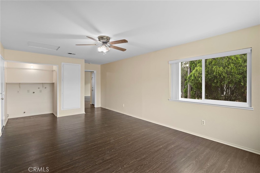 Residential Lease for rent at 7565 Webster, Highland CA featuring 3 beds and 2 baths