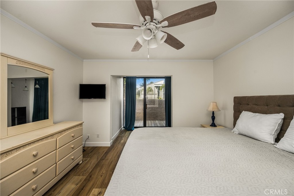 Residential Lease for rent at 16985 Bluewater, Huntington Beach CA featuring 1 bed and 1 bath