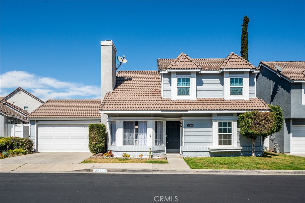 Residential Lease for rent at 27971 Thompson, Mission Viejo CA featuring 4 beds and 3 baths