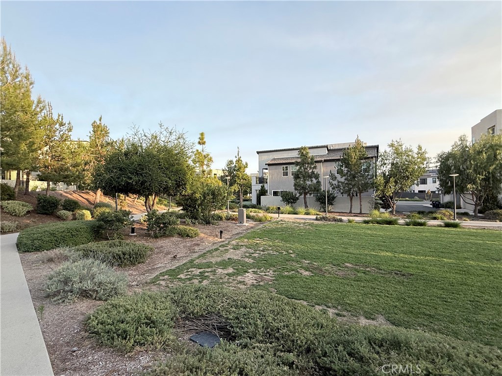 Residential Lease for rent at 104 Chant, Irvine CA featuring 3 beds and 4 baths