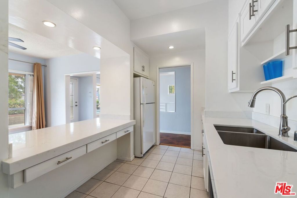 Residential Income for sale at 6423 Lexington Avenue, Los Angeles, CA featuring 17 beds and 10 baths