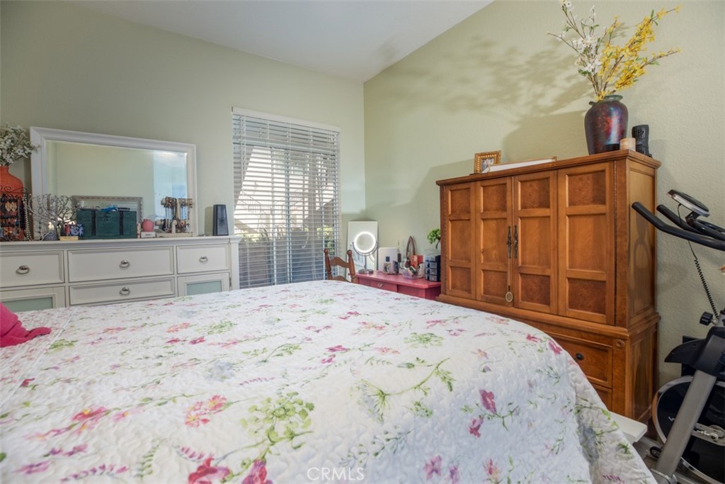 Residential Lease for rent at 36 Sandpiper, Aliso Viejo CA featuring 2 beds and 2 baths