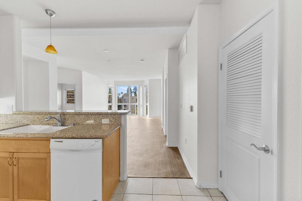 Residential Lease for rent at 330 J Street 402, San Diego CA featuring 2 beds and 2 baths