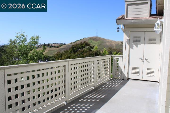 Residential Lease for rent at 258 Napoli Ct, Hercules CA featuring 3 beds and 2 baths