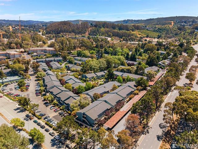 Residential Lease for rent at 406 Boardwalk Avenue 9, San Bruno, San Mateo County CA and 1 bath
